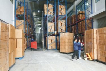 Ningbo Yolanda Spray Co., Ltd. γραμμή παραγωγής του κατασκευαστή